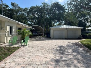 24 Pompano Ave in Key Largo, FL - Building Photo - Building Photo