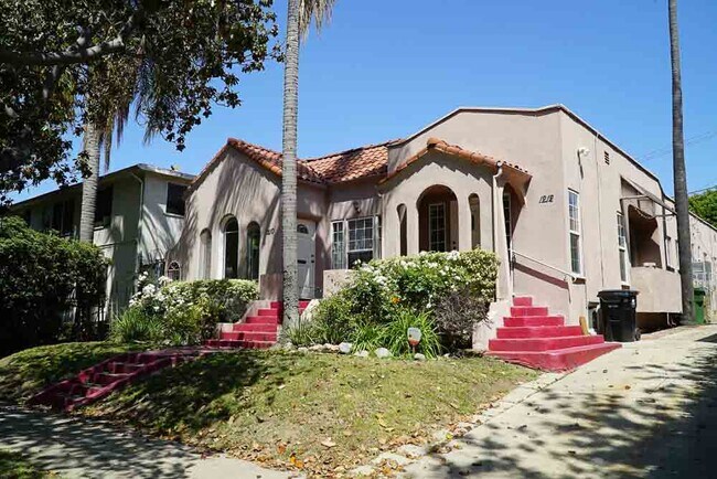 1212 S Citrus Ave, Unit 1212