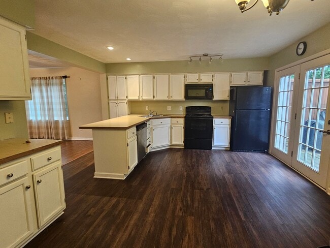 535 Marjorie Mae St in State College, PA - Building Photo - Building Photo