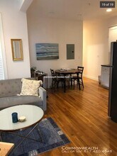 90 W Cedar St-Unit -4RSM in Boston, MA - Building Photo - Building Photo