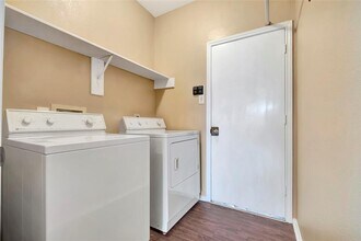 4323 Ringrose Dr in Missouri City, TX - Foto de edificio - Building Photo