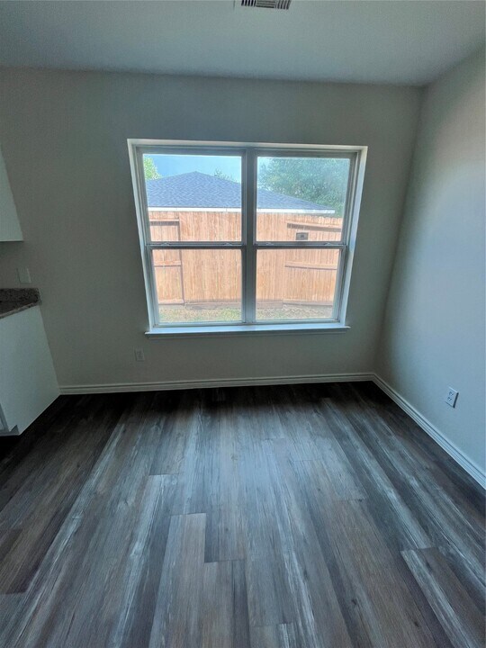 9802 Morrisville Ct in Houston, TX - Building Photo