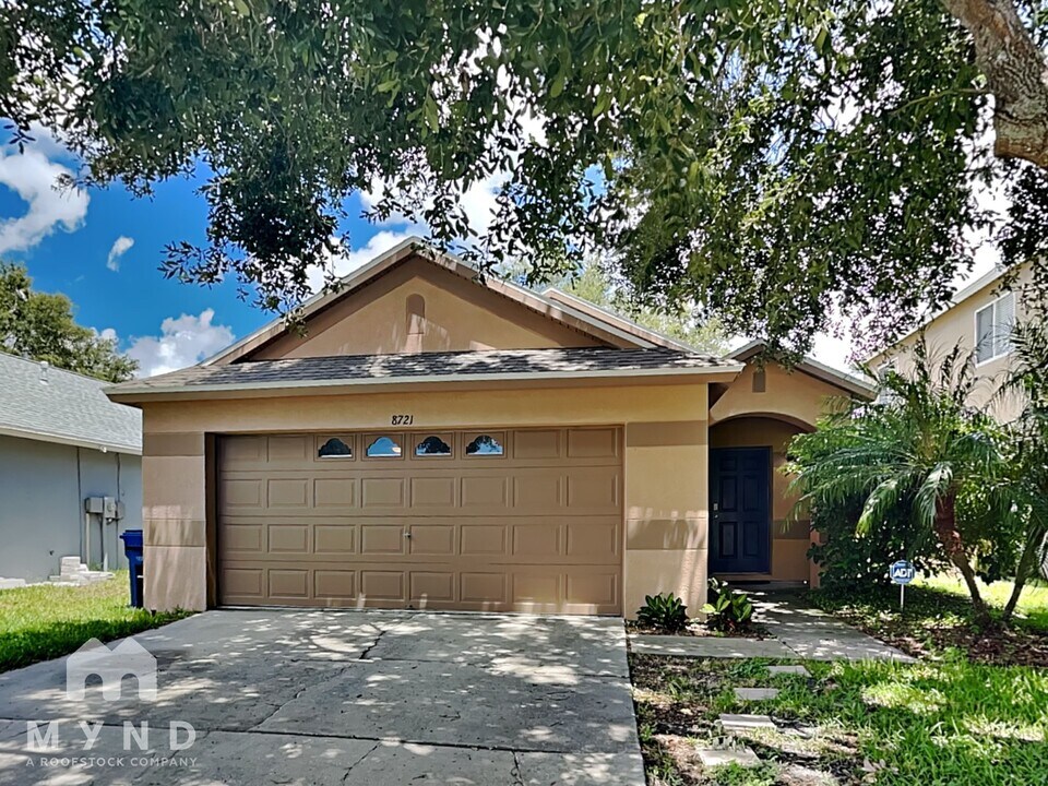 8721 Persea Ct in Trinity, FL - Building Photo