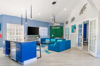 The Social Block & Townhomes in Starkville, MS - Foto de edificio - Building Photo