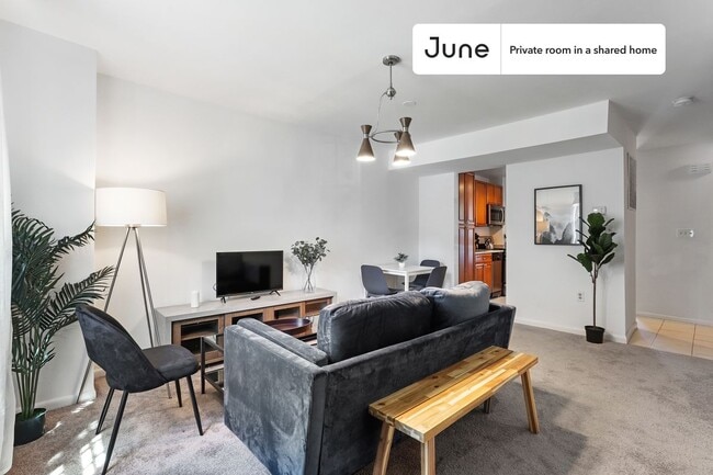 Room in Shared 5 bed/3 bath home in Washington, DC - Building Photo - Building Photo