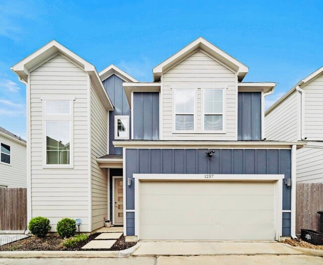property at 1257 W Tidwell Rd