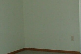 PLUM VILLA in Vermillion, SD - Building Photo - Building Photo