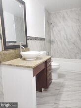 5329 Woodland Ave in Philadelphia, PA - Building Photo - Building Photo