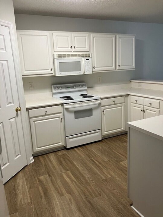 5006 Hunters Trail in Wilmington, NC - Building Photo