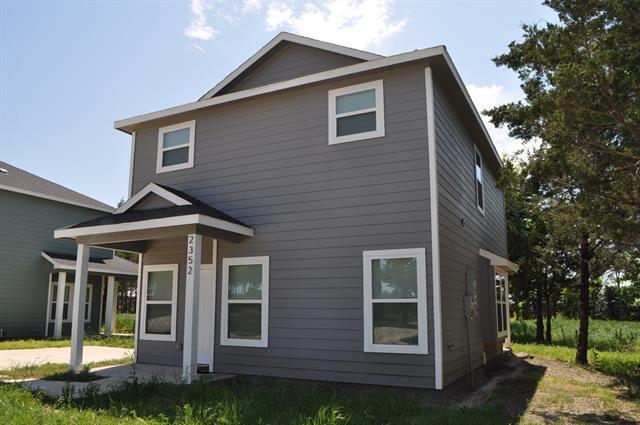 2352 Murphy Ct in Red Oak, TX - Foto de edificio - Building Photo