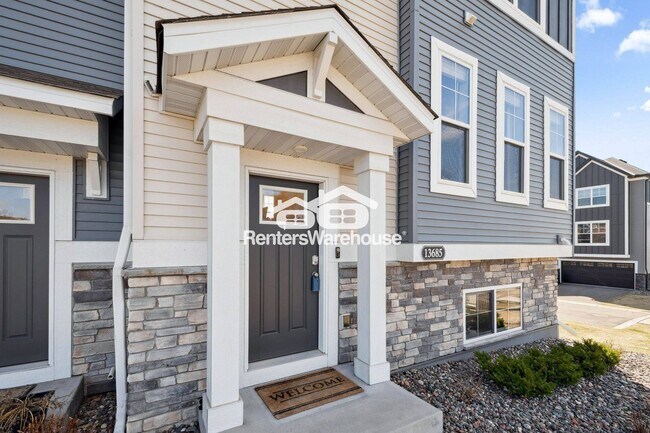13685 Marsh View Blvd in Rogers, MN - Foto de edificio - Building Photo