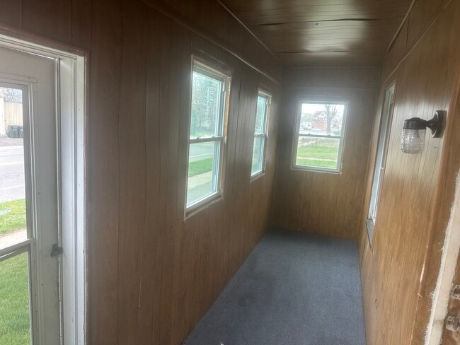 58 Tolland St, Unit A in East Hartford, CT - Foto de edificio - Building Photo