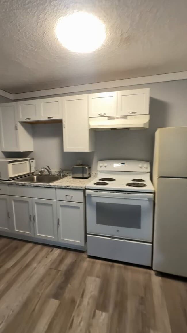 119 Keene Rd, Unit 13 in Antrim, NH - Building Photo - Building Photo