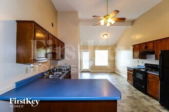 5582 Oak Branch Cir N in Memphis, TN - Building Photo - Building Photo