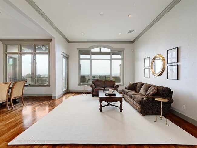 2300 Barton Creek Blvd in Austin, TX - Building Photo - Building Photo