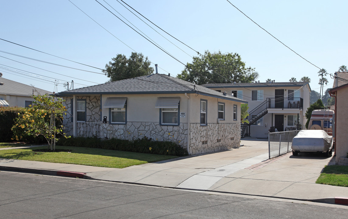 4869 Pine St in La Mesa, CA - Building Photo