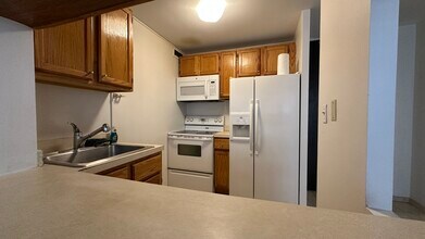 233 E Erie St, Unit 1908 in Chicago, IL - Foto de edificio - Building Photo