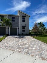 8542 Via Mar Rosso in Greenacres, FL - Building Photo