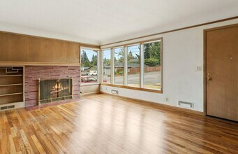 441 Logus St in Oregon City, OR - Building Photo - Building Photo