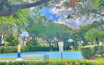 16972 SW 33rd Ct in Miramar, FL - Building Photo - Building Photo