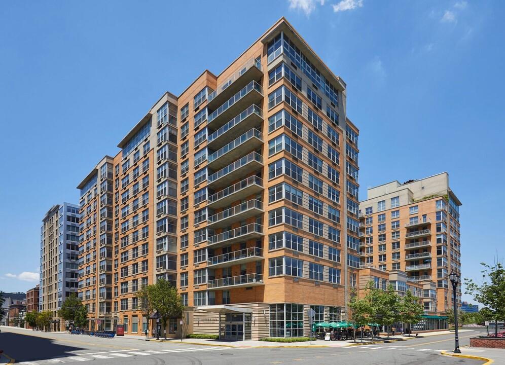 The Sovereign in Hoboken, NJ - Foto de edificio