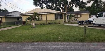 1814 3rd St SE in Winter Haven, FL - Building Photo