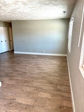 4026 N Illinois Ave in Peoria Heights, IL - Building Photo - Building Photo