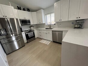 13549 SW 285th Terrace in Homestead, FL - Building Photo - Building Photo