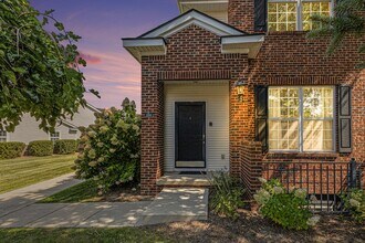 331 Scio Village Ct, Unit 288 in Ann Arbor, MI - Building Photo - Building Photo