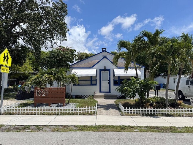 property at 1021 NE 33rd St