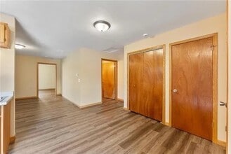 509 1st St SW, Unit 2 in Hinckley, MN - Building Photo - Building Photo