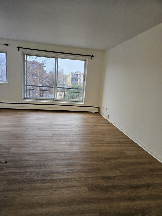 property at 250 Alexis-Nihon Boul