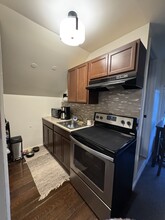 2732 S Hacker Rd, Unit Upper level in Brighton, MI - Building Photo - Building Photo