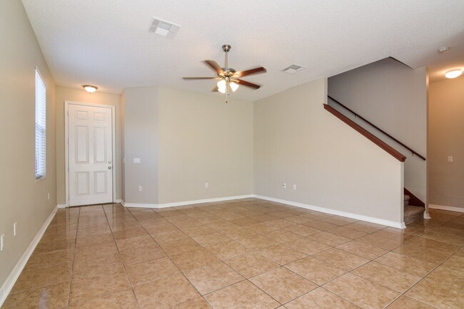 11813 Mango Groves Blvd in Seffner, FL - Building Photo - Building Photo