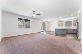 6958 Stone Cactus St in North Las Vegas, NV - Building Photo - Building Photo