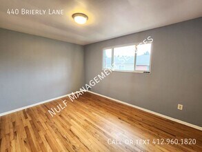 440 Brierly Ln in West Mifflin, PA - Building Photo - Building Photo