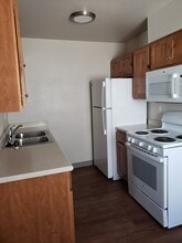 925 N 7th St, Unit 1 in Greybull, WY - Foto de edificio - Building Photo