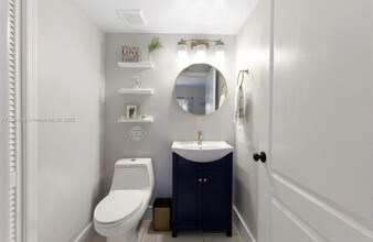14366 SW 134th Pl in Miami, FL - Building Photo - Building Photo
