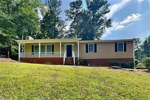 2935 Leasa Ct in Marietta, GA - Building Photo