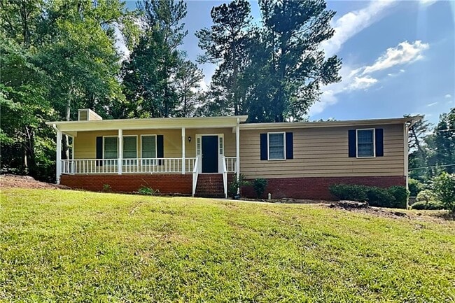 property at 2935 Leasa Ct