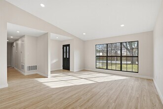 3514 Brookhurst Ln in Arlington, TX - Foto de edificio - Building Photo