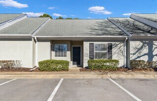 11 Thornbury Rd in Tuscaloosa, AL - Building Photo