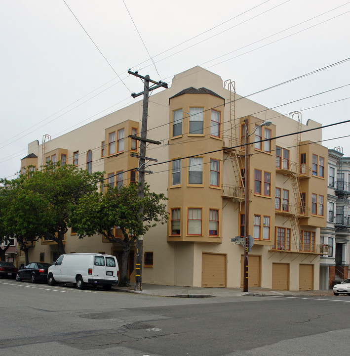 300 Cabrillo St in San Francisco, CA - Building Photo