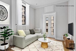 E 35TH ST., Unit 65 in New York, NY - Building Photo