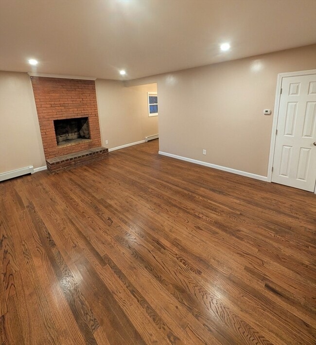 17 Mayflower Cir in Holden, MA - Building Photo - Building Photo