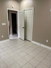 501 E 2nd St, Unit 5 in La Joya, TX - Foto de edificio - Building Photo