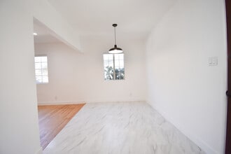 1570 N Verdugo Rd, Unit Verdugo APT in Glendale, CA - Foto de edificio - Building Photo