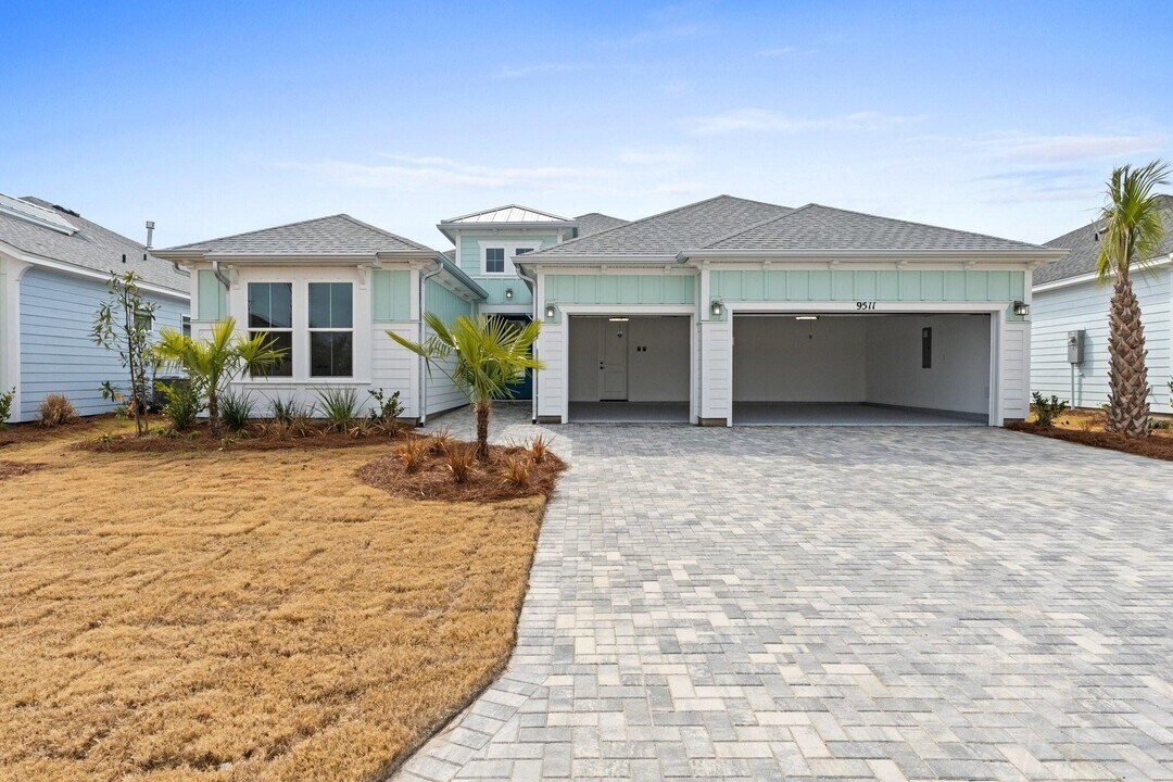9511 Paradise Dr in Inlet Beach, FL - Building Photo