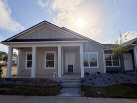 8210 NW 37th Rd in Gainesville, FL - Building Photo