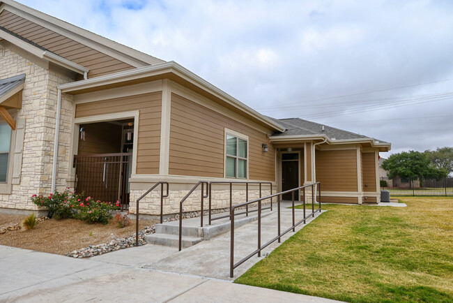 Guadalupe Villas Senior Living - 55+ in Lubbock, TX - Building Photo - Building Photo